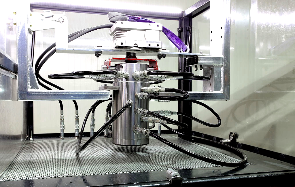 L.M.C. Meccanica00421